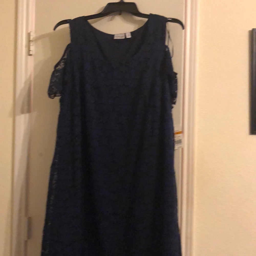 Women’s cold shoulder dress/3x